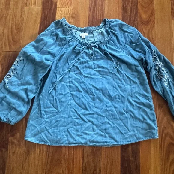 LC Lauren Conrad Blue Blouse with Embroidery - Picture 6 of 9